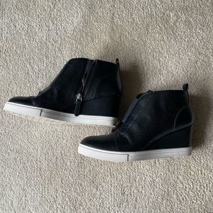 Linda Paolo Felicia wedge Shoe